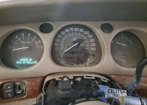 2001 Buick Lesabre Limited z USA, uszkodzony, nr VIN 1G4HR54KX1U284051